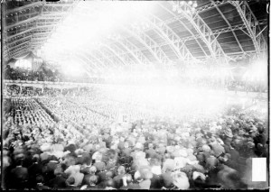1908 convention photo inside Chicago Coleseum